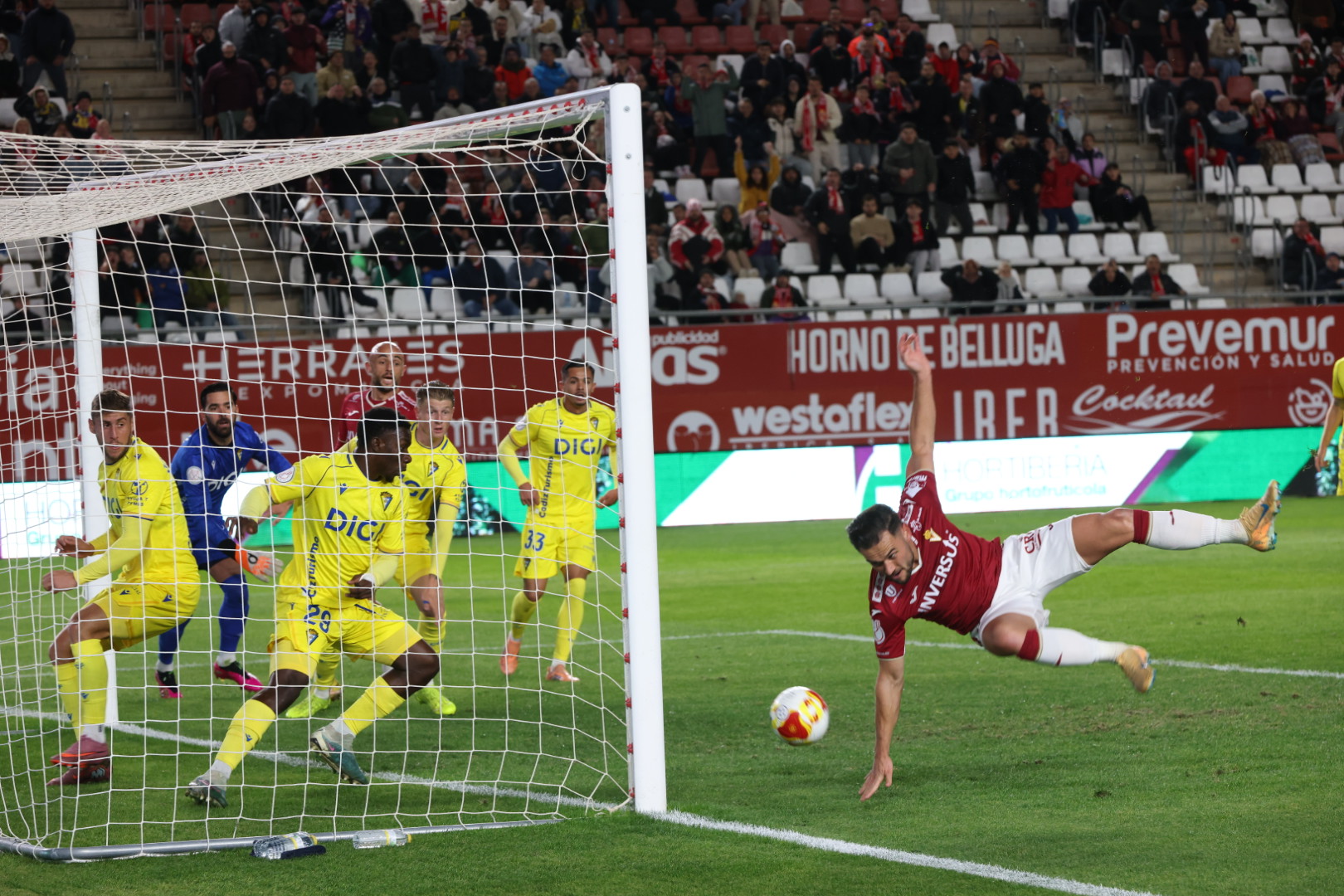 Real Murcia Cádiz 2025 2026 15