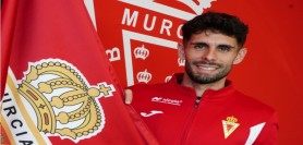 Óscar Gil, segundo fichaje invernal 2025/2026 del Real Murcia