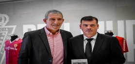 Antonio Barceló brindó homenaje a Súper Juanjo con el libro 'El Coloso Inolvidable'