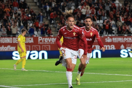 "Resulta que hay directores deportivos que abaratan despidos, eh"